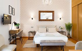 C15 - Charming Modern Studio In The Centre